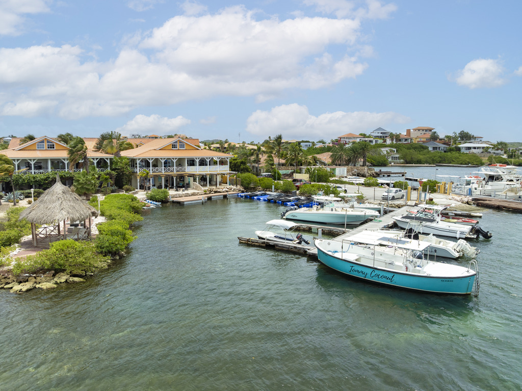Castaway Beach on the waterfront beside the marina